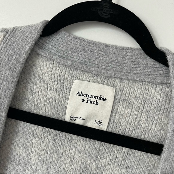 Abercrombie & Fitch Houndstooth Cardigan - Picture 2 of 5